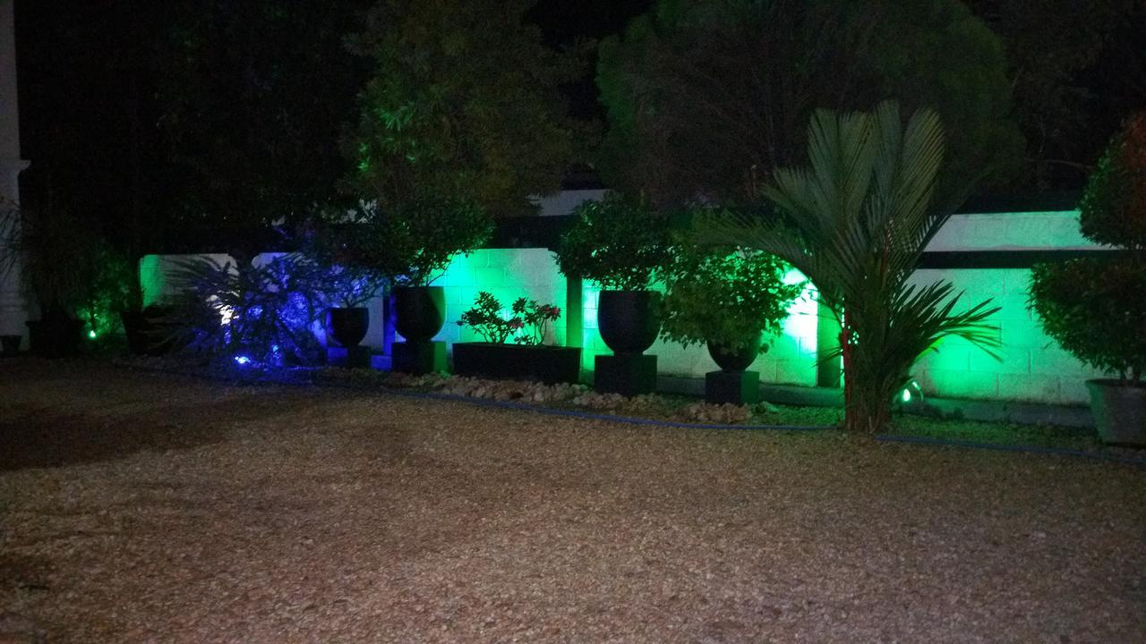 Ceylon Pearlwing Resort Негомбо Екстериор снимка